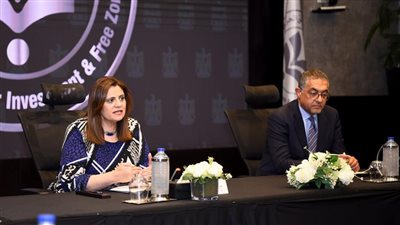 وزيرة الهجرة ورئيس الهيئة العامة للاستثمار يجتمعان بمجموعة النواة لإنشاء شركة المصريين في الخارج