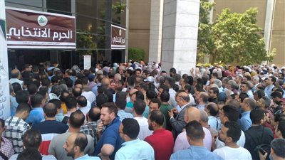 لتجديد أو سحب الثقة من النقيب.. زحام وتدافع خلال الجمعية العمومية لنقابة المهندسين