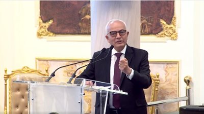 وزير التعليم يوجه بتشكيل لجان لمتابعة إعلان مصروفات المدارس الخاصة