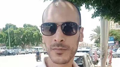 كان راجع من عزاء والدته.. شاهد عيان يروي تفاصيل حادث شيراتون المأساوي المتسبب في وفاة طبيب ونجلته | بث مباشر 