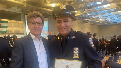 مصري بأمريكا يحصل على رتبة مفتش مباحث من الدرجة الأولى بولاية نيويورك