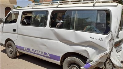 الدفع بـ 4 سيارات إسعاف.. إصابة 7 أشخاص في تصادم سيارتي ميكروباص بالغربية |أسماء 