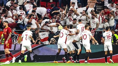 رسميا.. إشبيلية يتوج بالدوري الأوروبي على حساب روما بركلات الترجيح