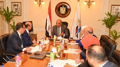 وزير قطاع الأعمال: دمياط تمتلك سمعة عالمية في صناعة الموبيليا