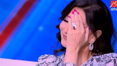 وفاء عامر تبكي خلال لقائها بكلام الناس: بزعل لما أحس إن جوزي مش شايفني |فيديو 