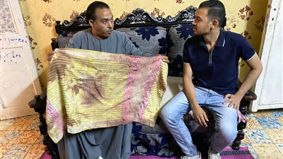 عائلة بالمنيرة تنفذ تهديدها وتنهي حياة شاب جرح قريبهم للدفاع عن شقيقه | فيديو وصور