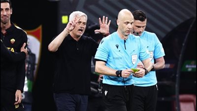 الاتحاد الأوروبي يفتح تحقيقا مع مورينيو بعد الاعتداء على الحكم أنتوني تايلور I صور