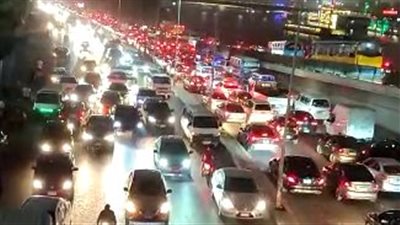 تكدس مروري بشوارع الجيزة تزامنا مع أول صلاة تراويح