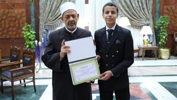 شيخ الأزهر والطالب
