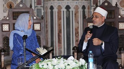 تفاصيل جولة سيدة أمريكا الأولى بالجامع الأزهر