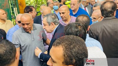 تشييع جثمان شقيقة عصام شرف رئيس الوزراء الأسبق| بث مباشر 