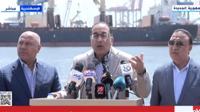 رئيس الوزراء: نسعى لتعظيم قدرات مصر لتكون مركزا إقليميا وعالميا في التجارة 