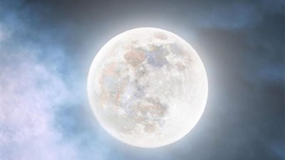 اكتمال القمر.. ظهور بدر شعبان في سماء مصر والوطن العربي غدًا 