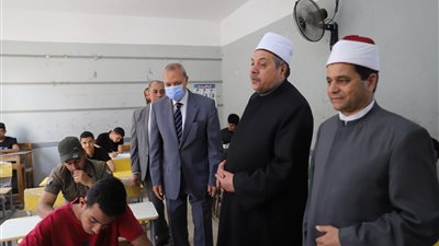 اليوم.. طلاب الثانوية الازهرية بالقليوبية يؤدون امتحان القرآن الكريم 