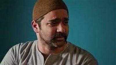 نجاة عائلة الفنان كريم عبد الخالق من حادث سير مروع