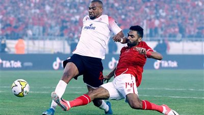 لاعب الوداد السابق: تعرضنا لظلم تحكيمي أمام الأهلي.. ولدينا ركلة جزاء واضحة