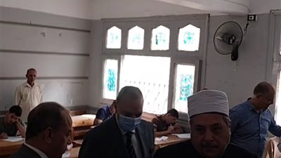 محافظ القليوبية يتفقد لجان امتحانات الثانوية الأزهرية 