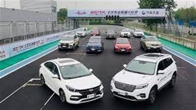 رسوم ترامب تهدد 39 طرازا من السيارات بالصين والمكسيك