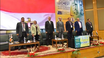 رئيس جامعة أسيوط يفتتح المؤتمر السنوي الـ12 لقسم الأمراض الصدرية بكلية الطب