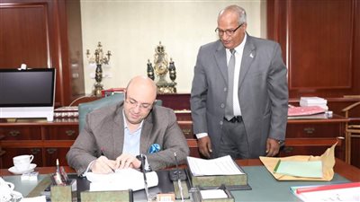 بنسبة نجاح 77.11%.. محافظ بني سويف يعتمد نتيجة الشهادة الإعدادية