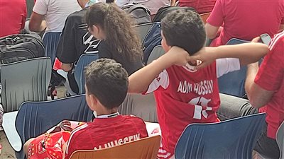 ظهور مميز للصغار من جماهير الأهلي في استاد القاهرة قبل مواجهة الوداد المغربي