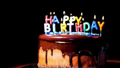 تهنئة عيد ميلاد المرأة.. كلمات قوية مؤثرة للزوجة والصديقة والحبيبة