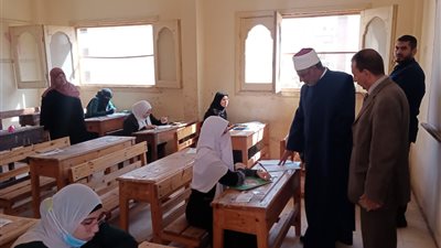 في لفتة إنسانية.. قطاع المعاهد الأزهرية يعقد لجنة امتحانات خاصة لطالبة بالغربية مراعاة لظروفها الصحية