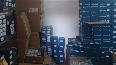 غلق مخزن قطع غيار سيارات بمدينة نصر لإدارته بدون ترخيص