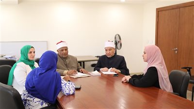 البحوث الإسلامية يعقد اختبارات لاختيار الواعظات المرشحات للتوعية بمناسك الحج في المطارات والموانئ