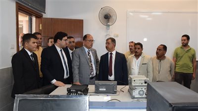 رئيس جامعة حلوان يفتتح أعمال التطوير بمبنى الكهرباء بكلية الهندسة| صور 