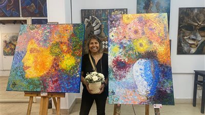 جاليري الأرت كافيه يبدأ معرضه السنوي بمشاركة 43 فنانًا