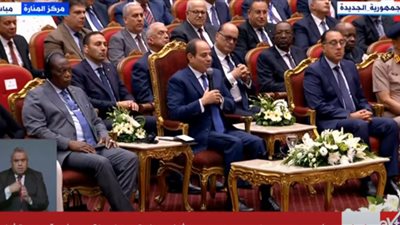 السيسي: كان هناك 12 ألفًا على قائمة الانتظار قبل 4 سنوات والآن أصبحوا 1.9 مليون