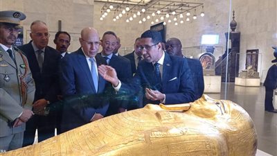 رئيس الجمهورية الإسلامية الموريتانية يزور المتحف القومي للحضارة المصرية