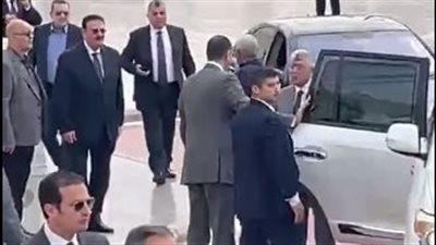 وزير الداخلية الأسبق وهالة زايد وخالد العناني يشاركون في تشييع جنازة وزير الصحة الأسبق