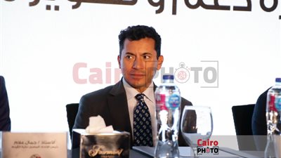 وزير الشباب والرياضة: الكلام عن المنتخب بشكل إيجابي صدقة