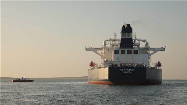 عبور ناقلة البترول