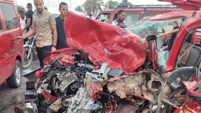 مصرع وإصابة 3 أشخاص في تصادم سيارتي نقل بأسيوط