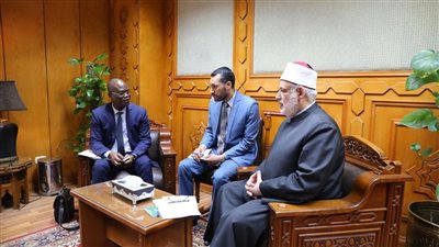 وكيل الأزهر يستقبل سفير توجو بالمغرب لبحث سبل التعاون في المجالين العلمي والدعوي