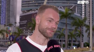 تعليق صادم من حارس مرمى إنتر ميامي الأمريكي بعد اقتراب صفقة ميسي 