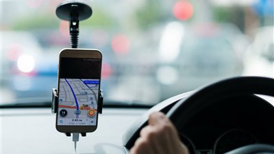 نائبة تكشف مفاجأة: أوبر وشركات النقل الذكي تعمل دون رخصة