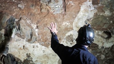 العثور على أقدم موقع دفن في العالم 