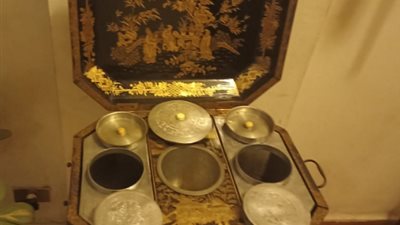 بعد نشر القاهرة 24.. الفنون التشكيلية يفحص صندوقًا من مقتنيات أحمد شوقي| خاص 