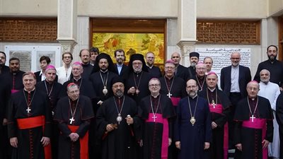 بطريرك الأقباط الكاثوليك يستقبل أعضاء لجنة الحوار اللاهوتي بكاتدرائية القيامة بالإسكندرية