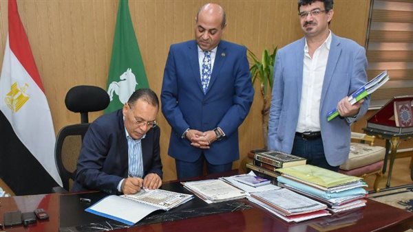 محافظ الشرقية يعتمد