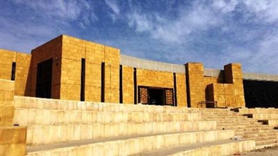 متحف آثار تل بسطة بالشرقية يعرض تمثالًا من التراكوتا لقائد عسكري