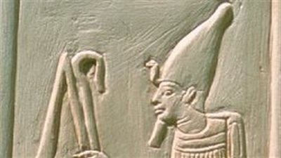 أحمر وأبيض.. تعرف على أهمية التيجان الملكية في مصر القديمة 