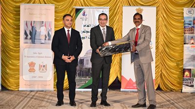 جامعة الفيوم تحتفل باليوم العالمي للثقافة الهندية بحضور ممثلي السفارة 