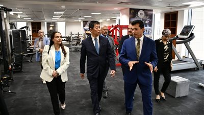 وزير الرياضة يستقبل رئيس الاتحاد الدولي للجمباز