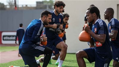 محاضرة ومران بدني للاعبي الأهلي.. وكولر يجتمع مع جهازه المعاون