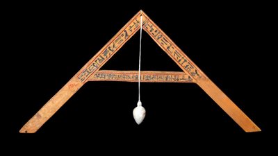 المتحف القومي للحضارة يستعرض أدوات البناء من مقبرة سن نجم | صور 